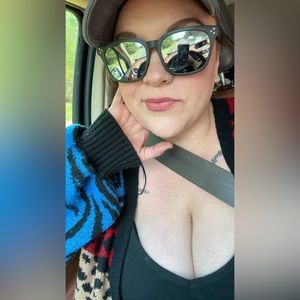 Meet your Posher, Brittney